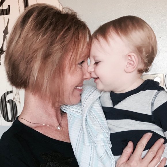 Meet your Posher, Christina - Picture 1 of 1